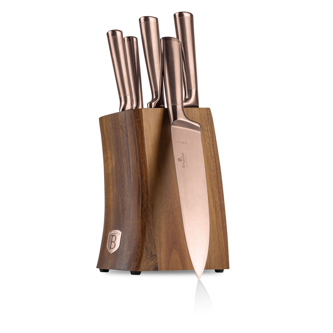 Sada nožů v akátovím bloku