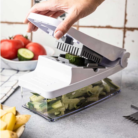 Kráječ a struhadlo 