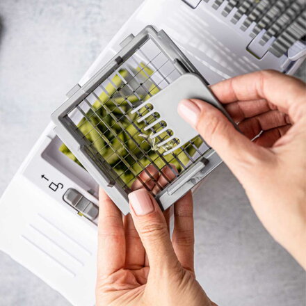 Kráječ a struhadlo 