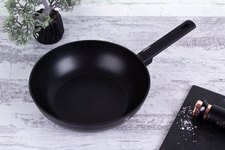 TITANOVÝ WOK 28cm BERLINGER HAUS